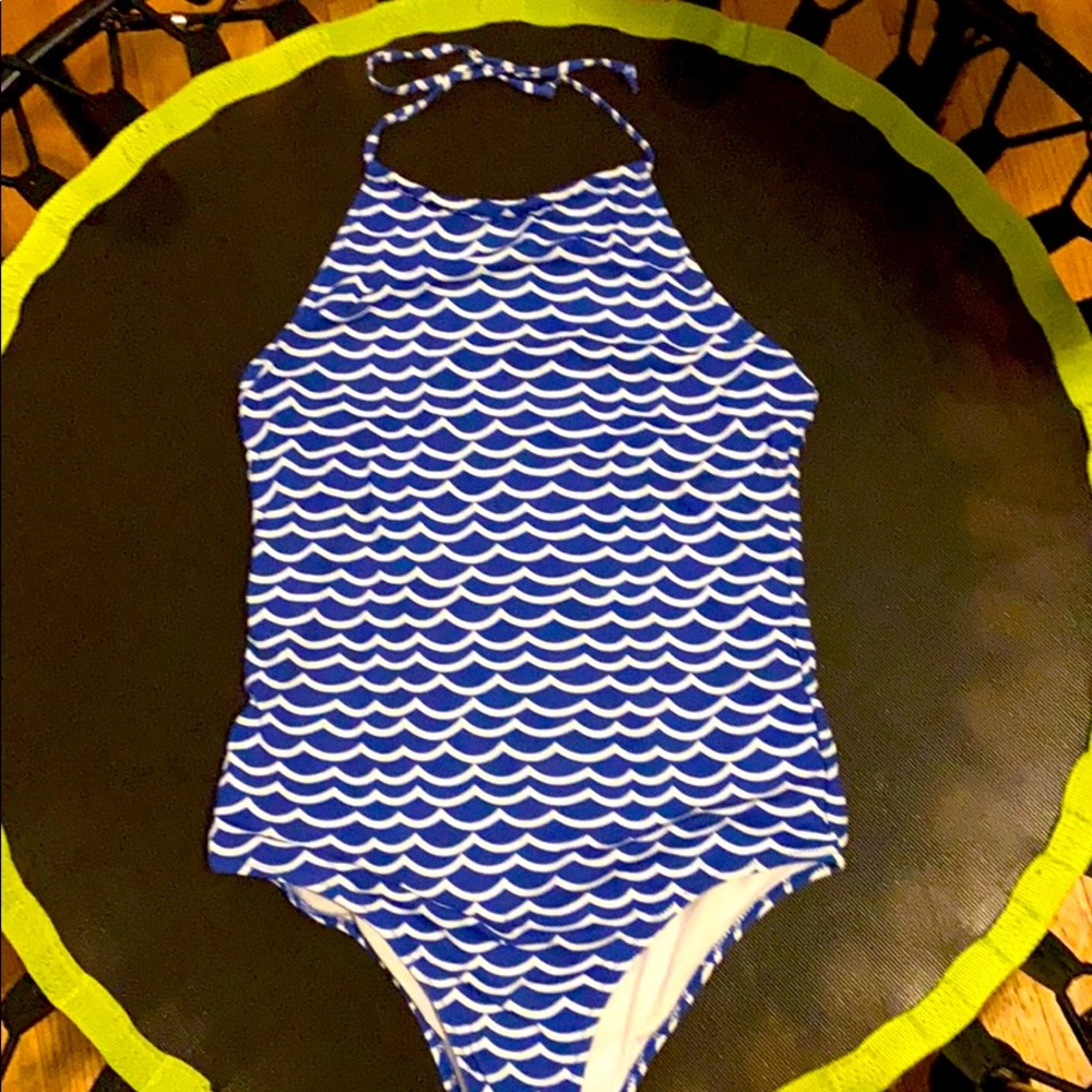 Bathing suit one piece